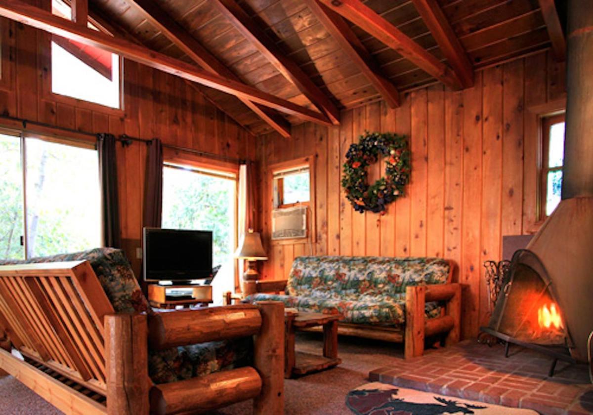 Silver Pines Lodge 아이딜와일드 외부 사진