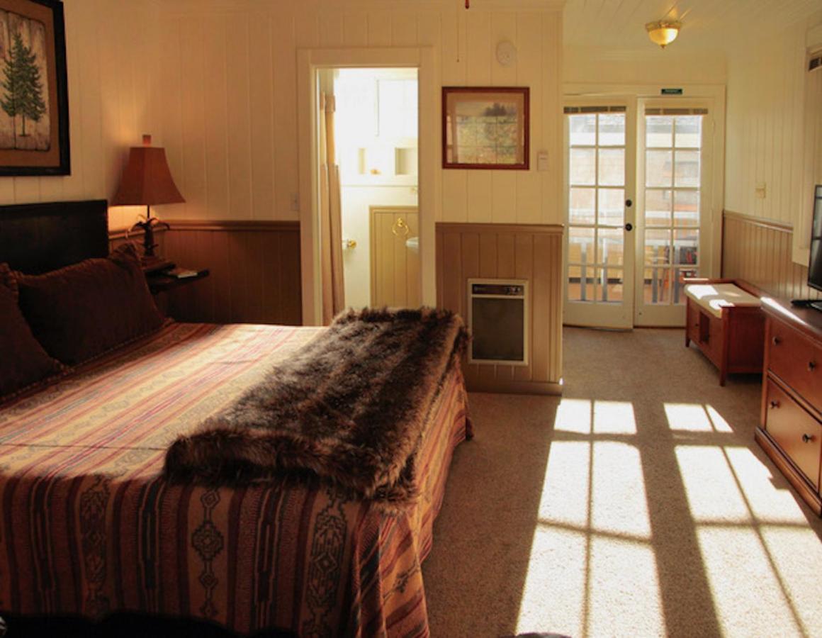 Silver Pines Lodge 아이딜와일드 외부 사진