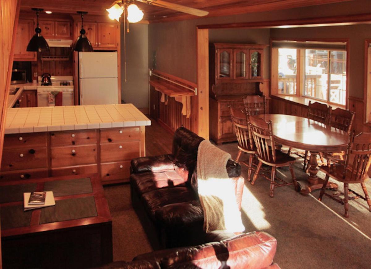 Silver Pines Lodge 아이딜와일드 외부 사진